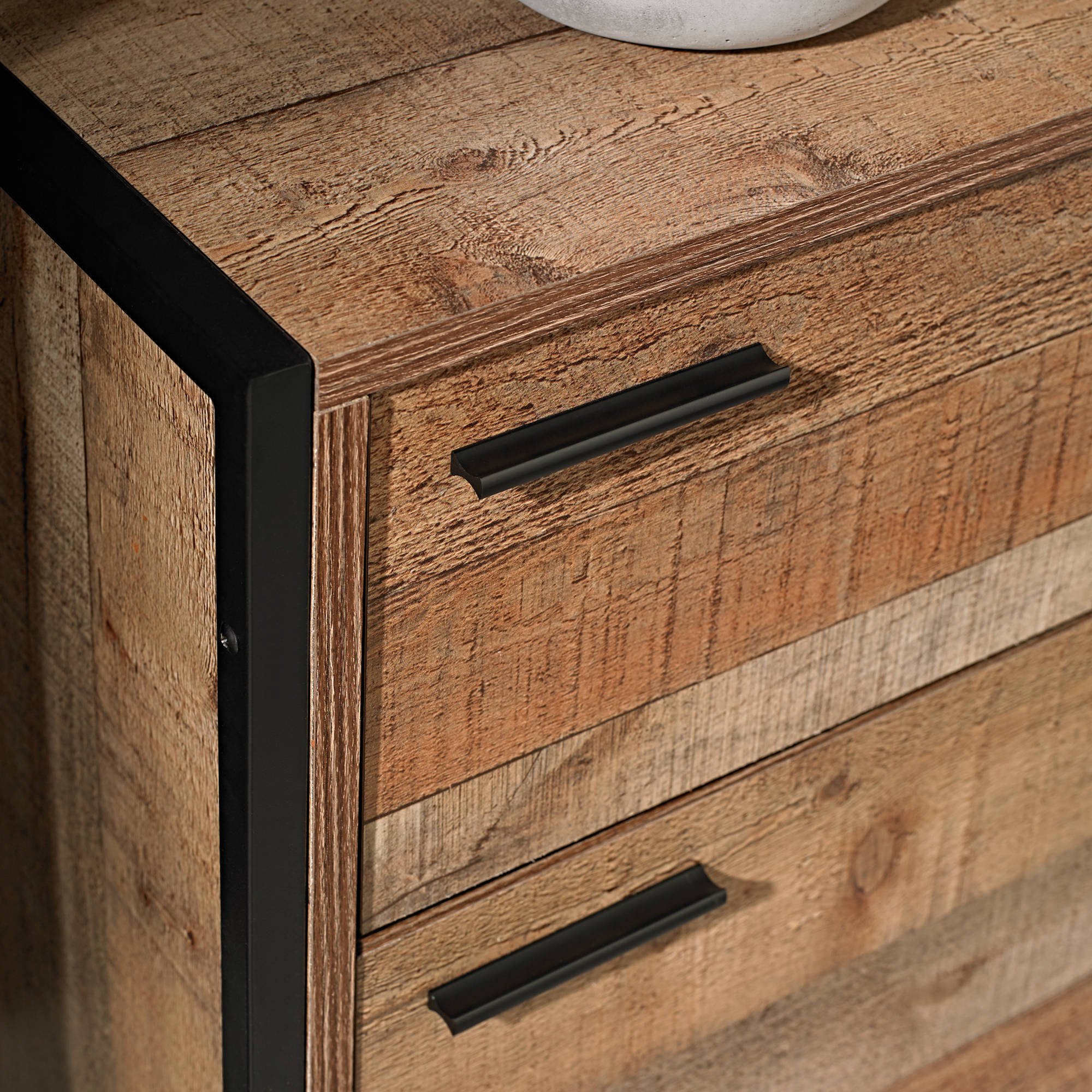 Aske 3 Drawer Chest of Drawers - Ezzo