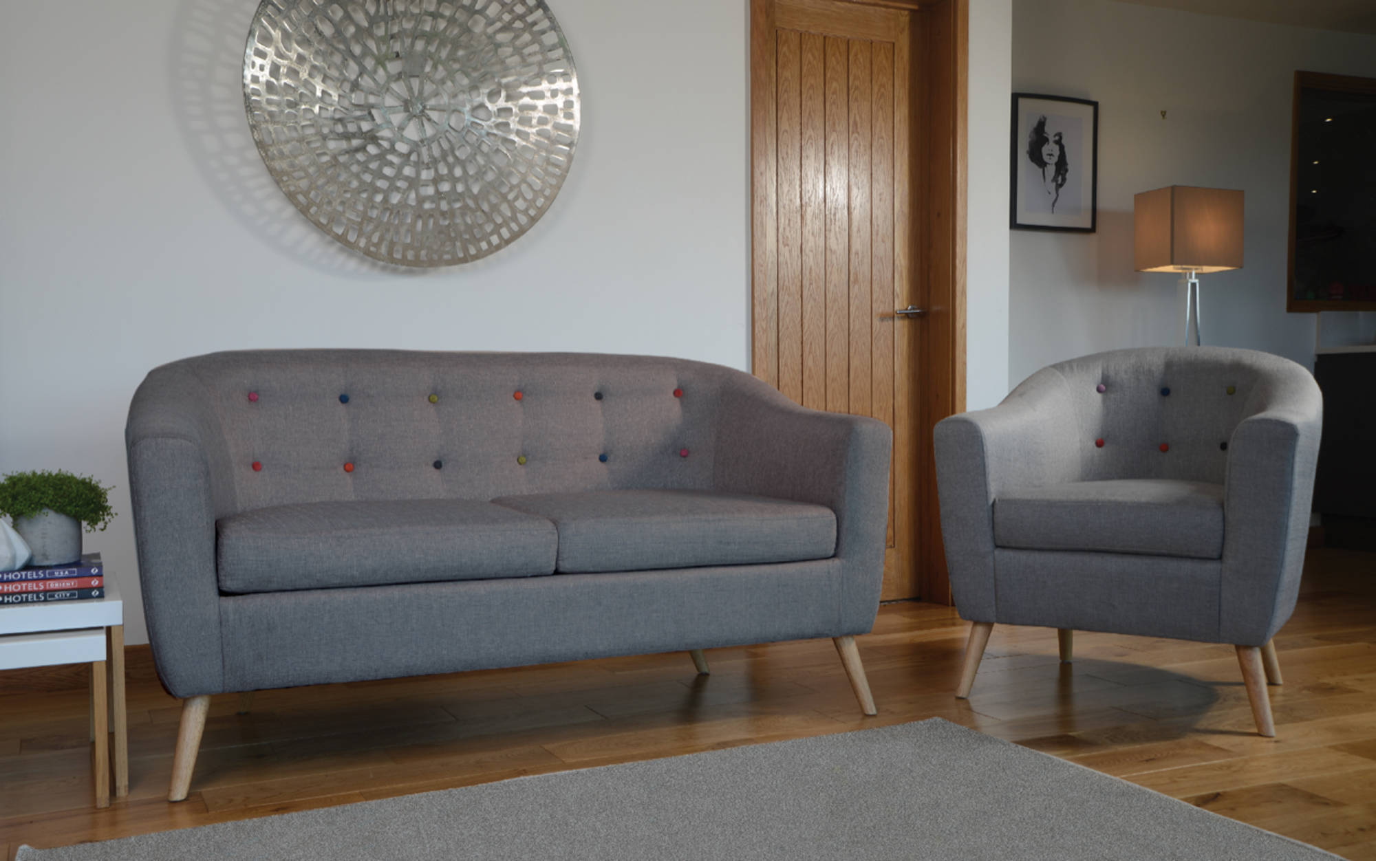 Newburgh Sofa in Grey - Ezzo