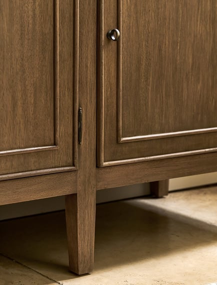 Chesterton Sideboard Natural veneer detail