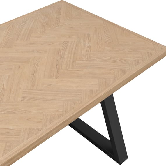 hyde natural oak dining table close up